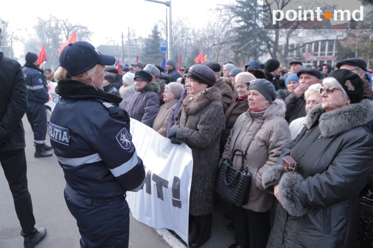 Додон официально вступил в должность президента Молдовы
