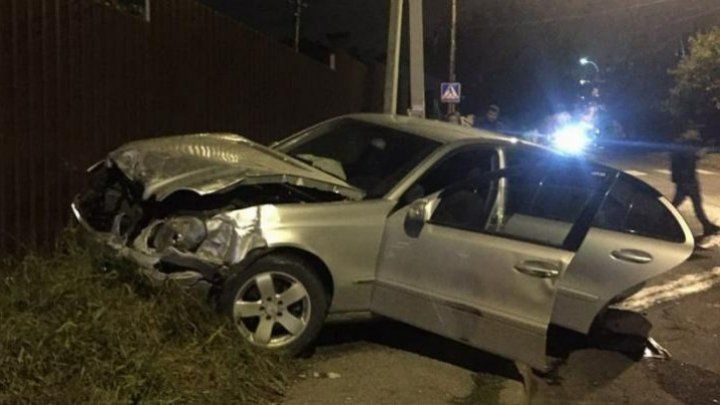 Автомобиль протаранил «скорую помощь» в Кишиневе