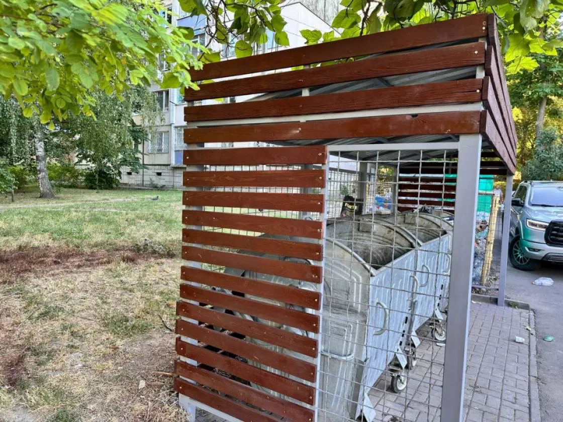 Platformele pentru colectarea deșeurilor din Capitală, în proces de reabilitare