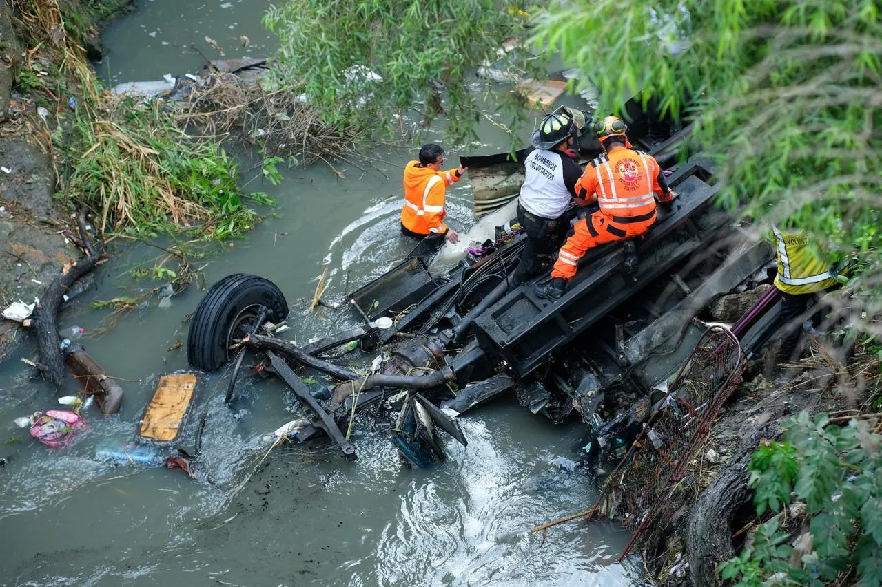 Cel puțin 50 de persoane au murit într-un accident în Capitala Guatemalei