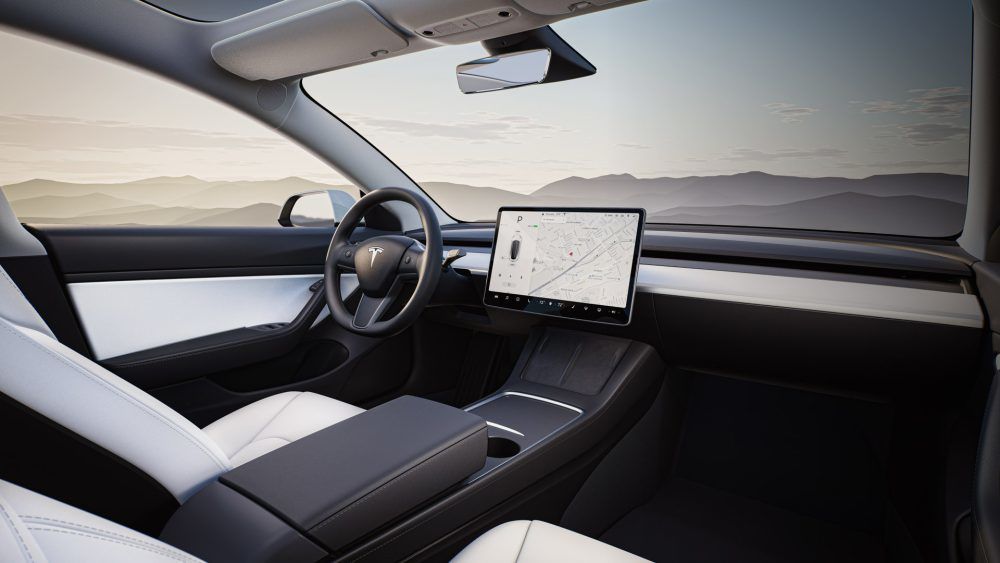Tesla увеличила запас хода в трех версиях Model 3
