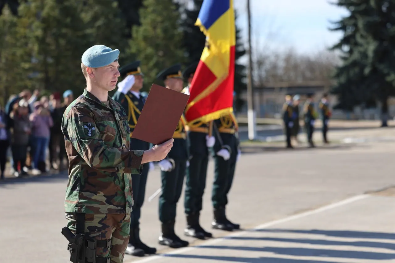Новобранцы Национальной армии приняли военную присягу
