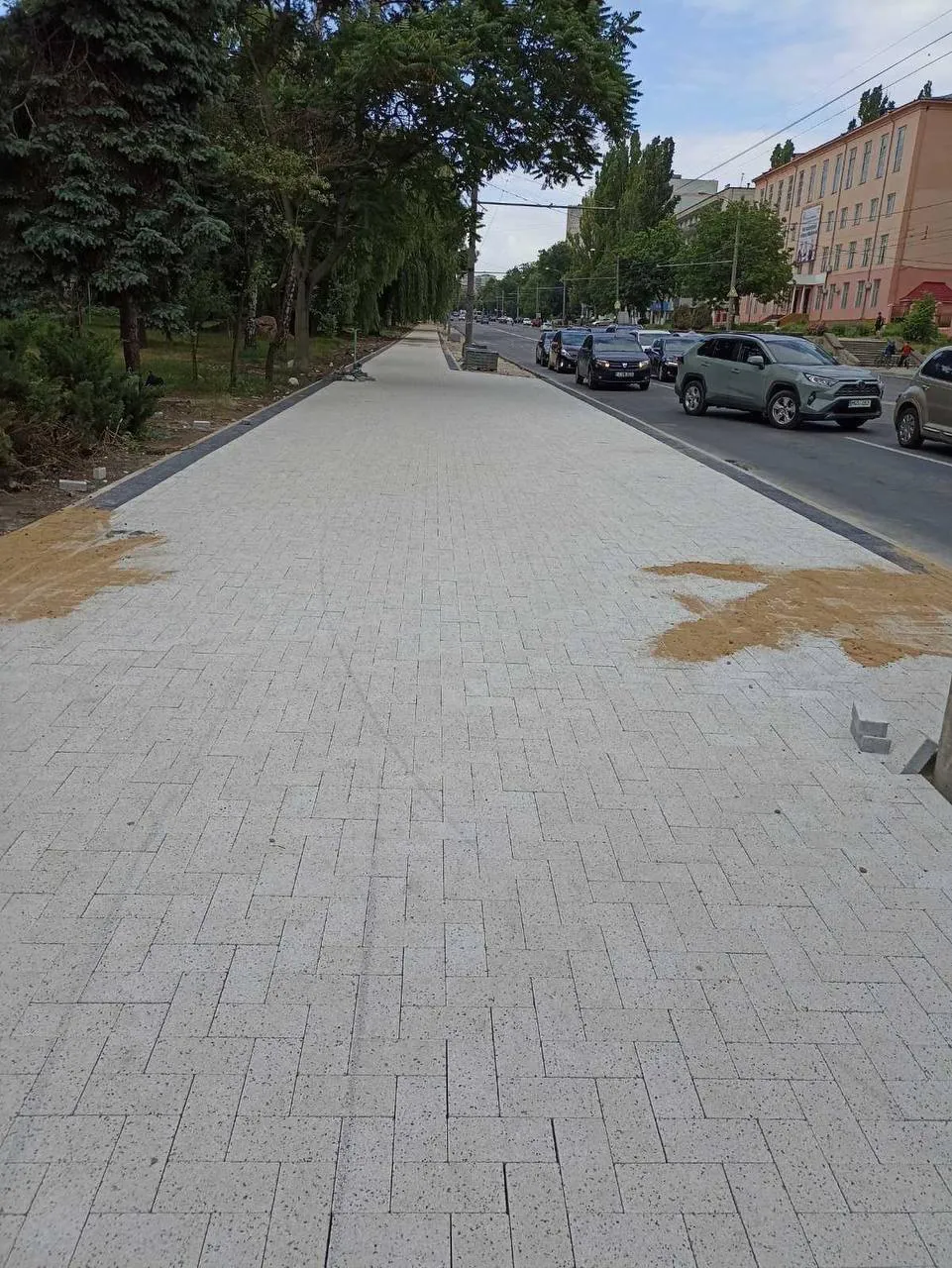 В Кишиневе продолжают проект по реконструкции площади у памятника Лазо