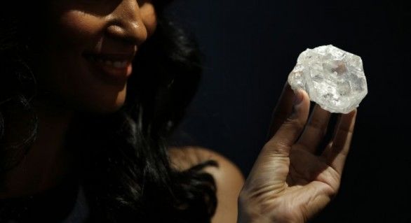 Cel mai mare diamant din lume va fi scos la licitație
