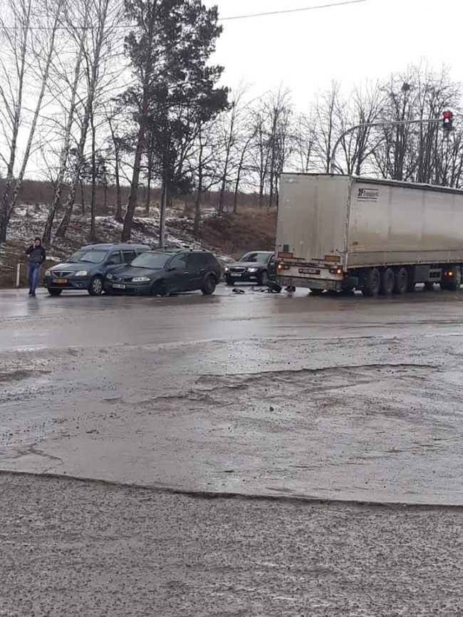 На Балканском шоссе произошло тройное ДТП