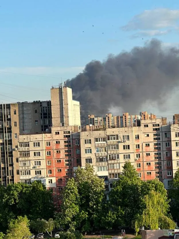 Луганск попал под обстрел: в городе прогремели два взрыва