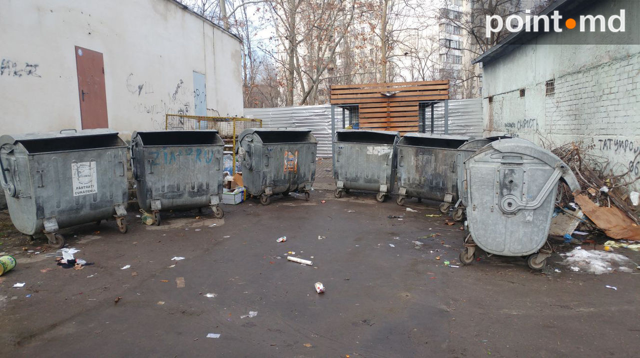 Желающим рассортировать мусор приходится бороться с препятствиями