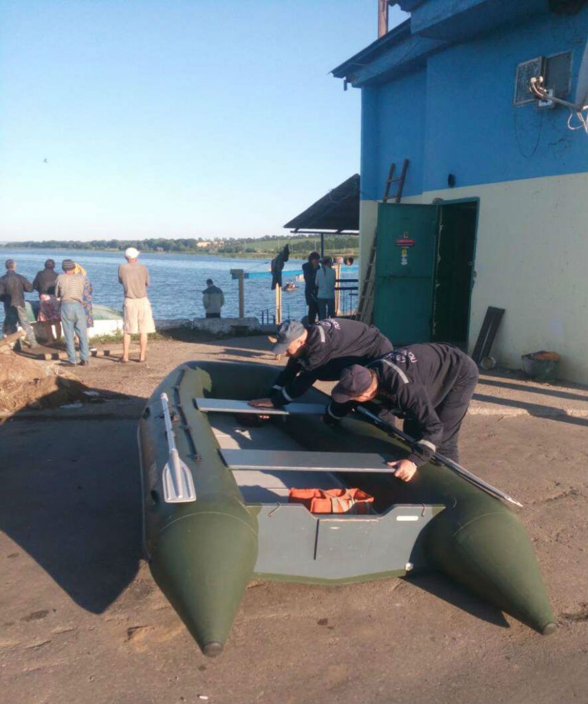 Во время ночной прогулки на лодке в Одесской области погибли три девушки