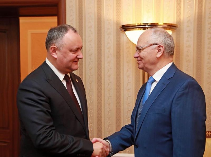 Dodon: Circa o mie de locuri în instituții de învățământ superior în Rusia sunt oferite studenților din Republica Moldova