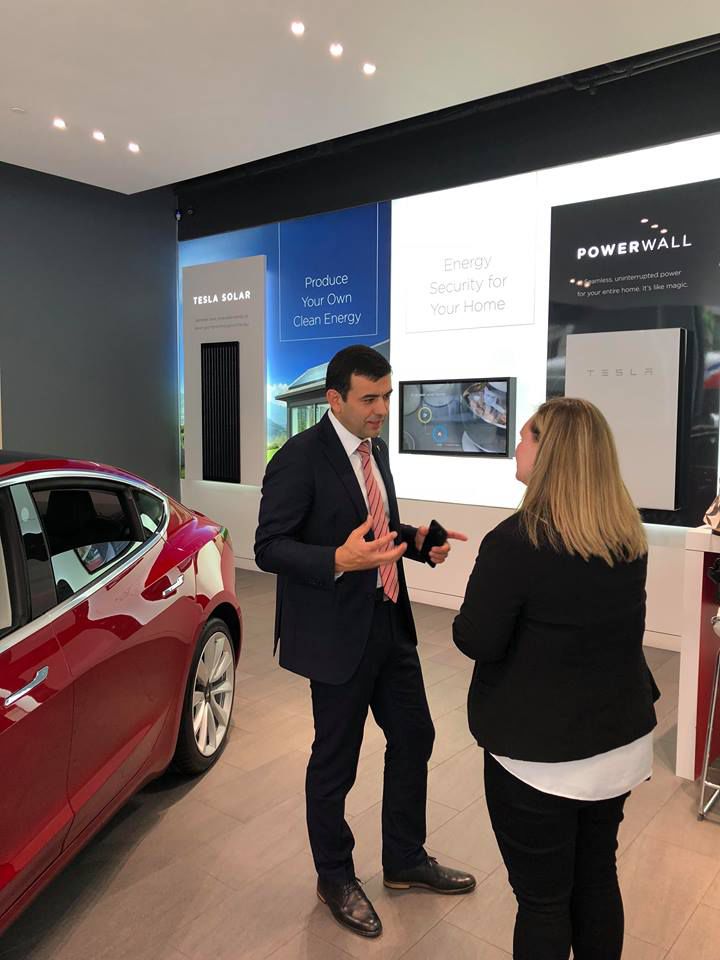 Кирилл Габурич пригласил компанию Tesla в Молдову