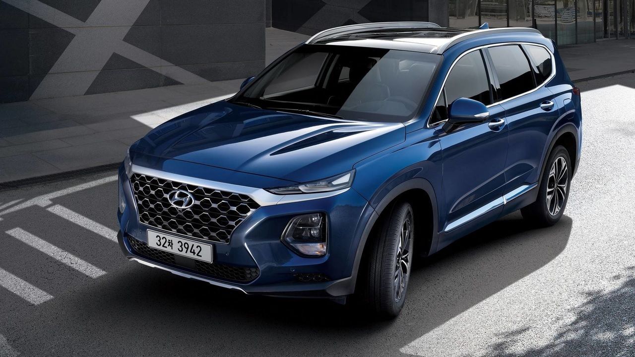 Hyundai рассекретила новое поколение кроссовера Santa Fe