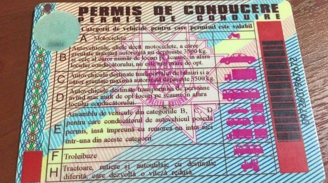 Veste bună pentru șoferii cu permise fără termen de valabilitate: Autoritățile au renunțat la proiectul inițial