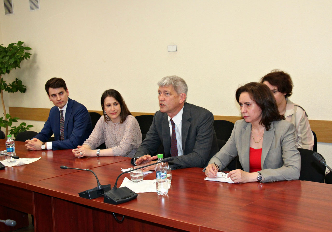 Правительство подписало предварительный договор о продаже новых акций "Moldova-Agroindbank"