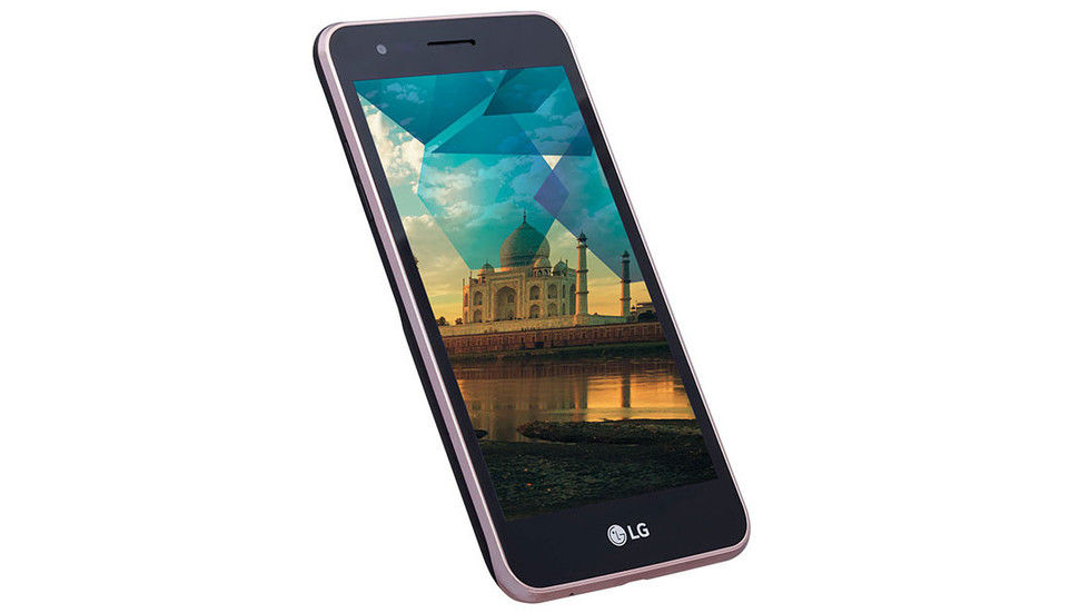 LG представила смартфон с функцией отпугивания комаров