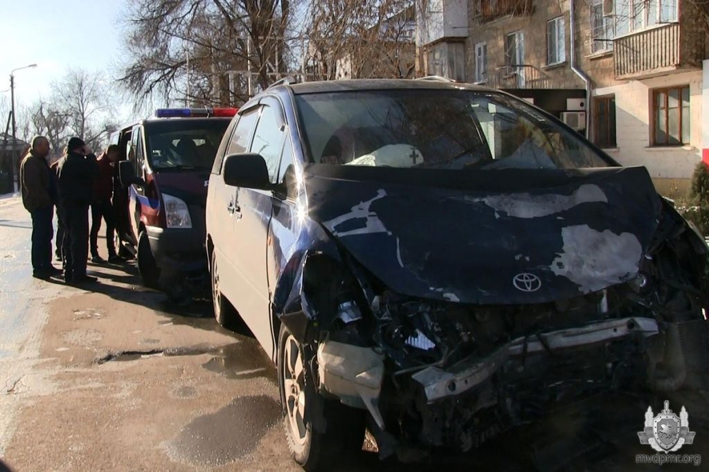 В Тирасполе в ДТП пострадали доктор и фельдшер скорой помощи