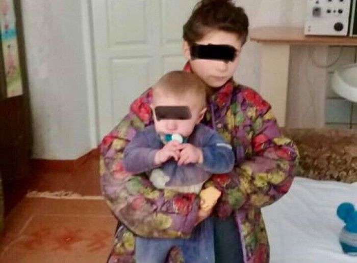 Материнская любовь: Женщина из Ниспорен бросила детей в доме