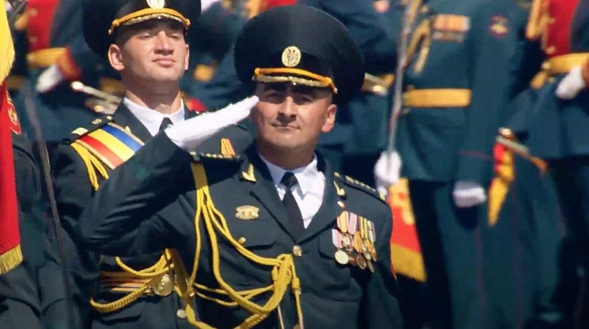 Молдавские военнослужащие прошли по Красной площади на параде в Москве