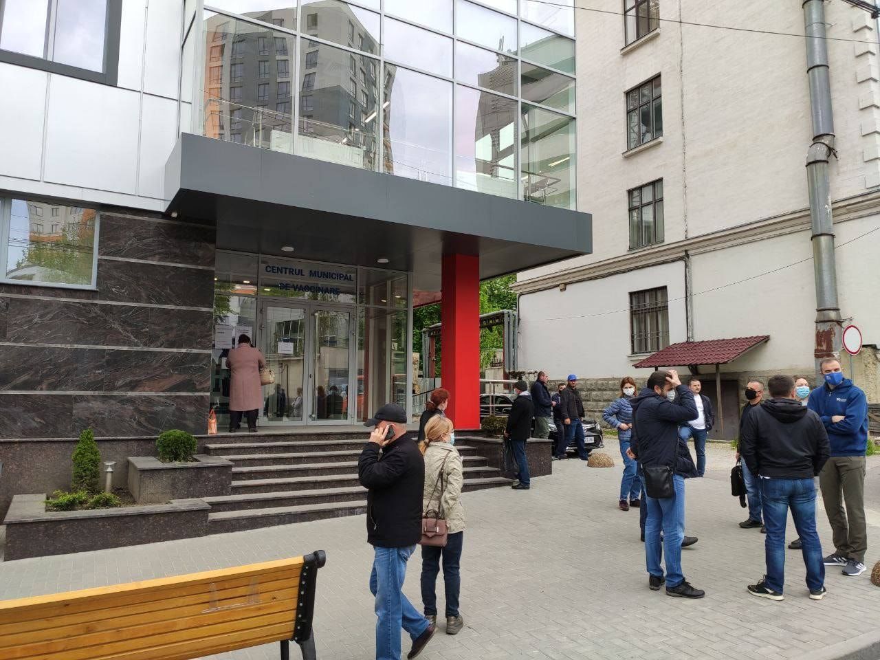Чебан: В Кишинёве увеличилось количество желающих сделать прививку