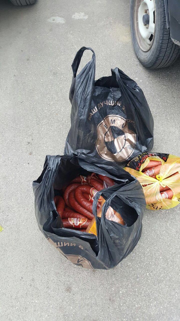 Kilograme de mezeluri din carne de porc suspecte urmau să ajungă pe piețe