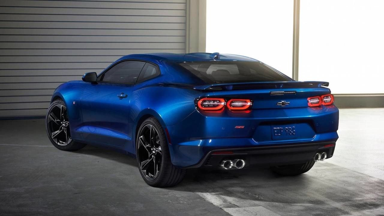 Легендарный спорткар Chevrolet Camaro пережил обновление
