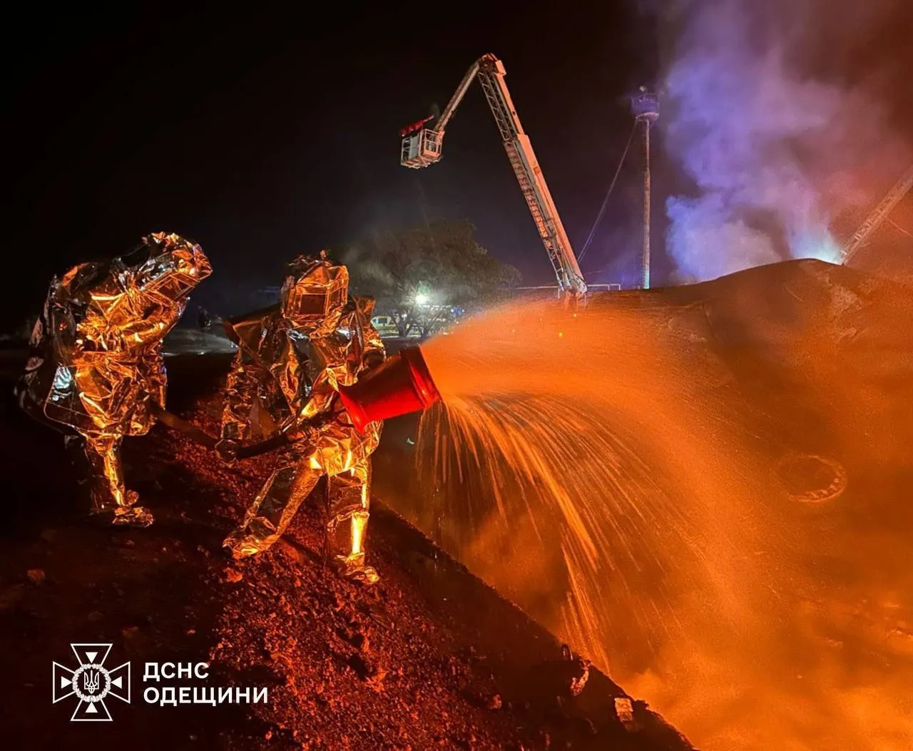 Incendiu în urma unui atac la un obiectiv energetic din regiunea Odesa