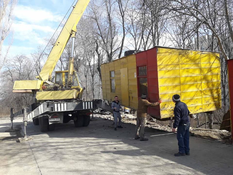 Киоски продолжают убирать с улиц Кишинева