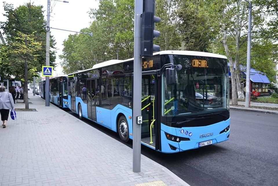 Ещё 5 новых автобусов марки ISUZU введены в эксплуатацию в столице