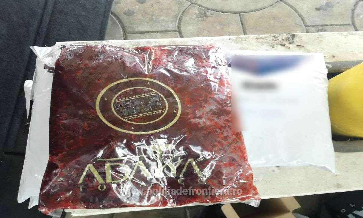 Гражданин Молдовы пытался ввезти в Румынию товары для курения кальяна
