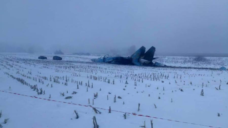 Появились первые фотографии разбившегося на Украине Су-27