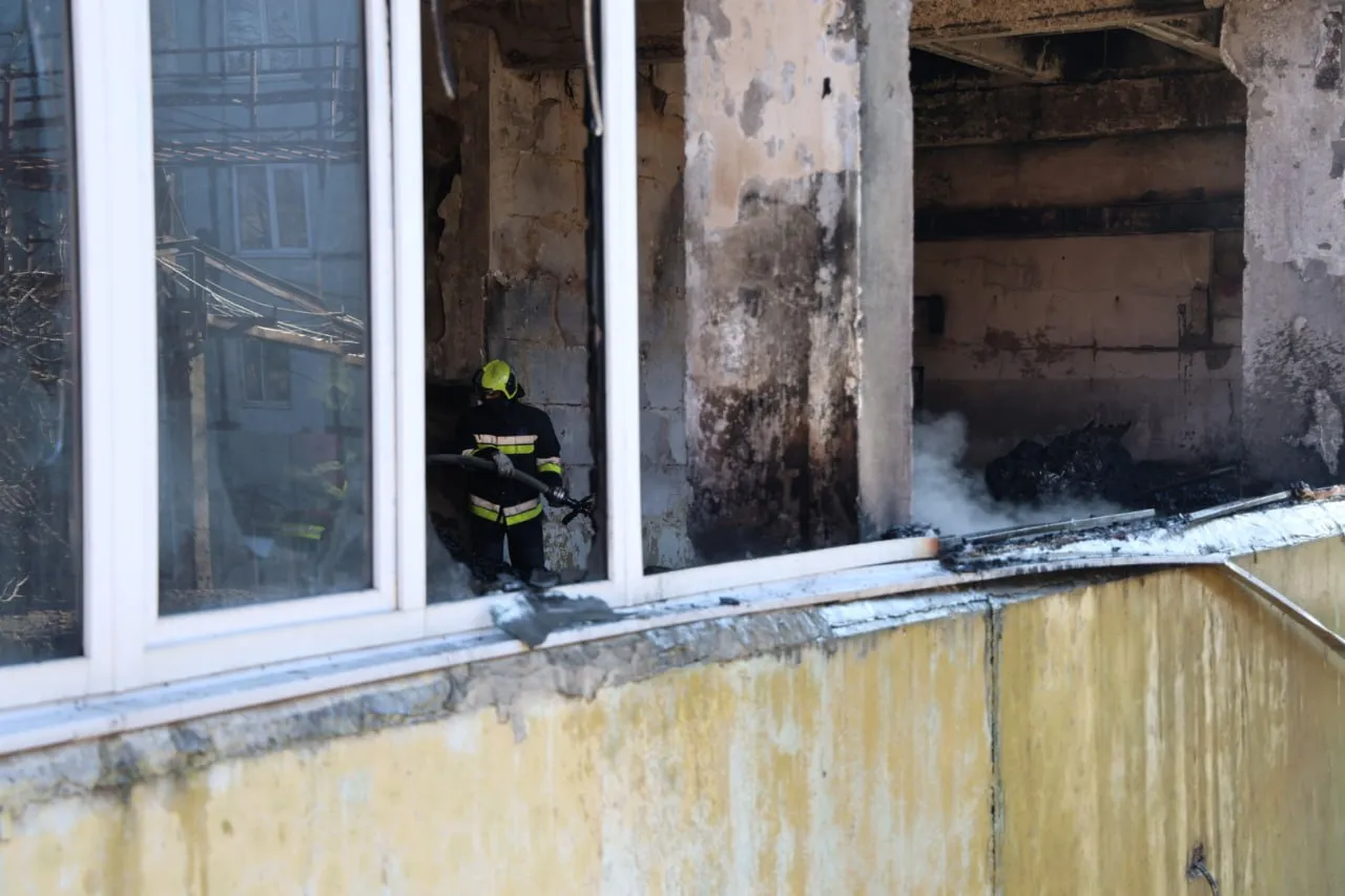 Incendiu la Buiucani: Un depozit, cuprins de flăcări