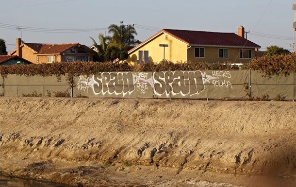 В Испании друзья осуществили детскую мечту и купили заброшенную деревню