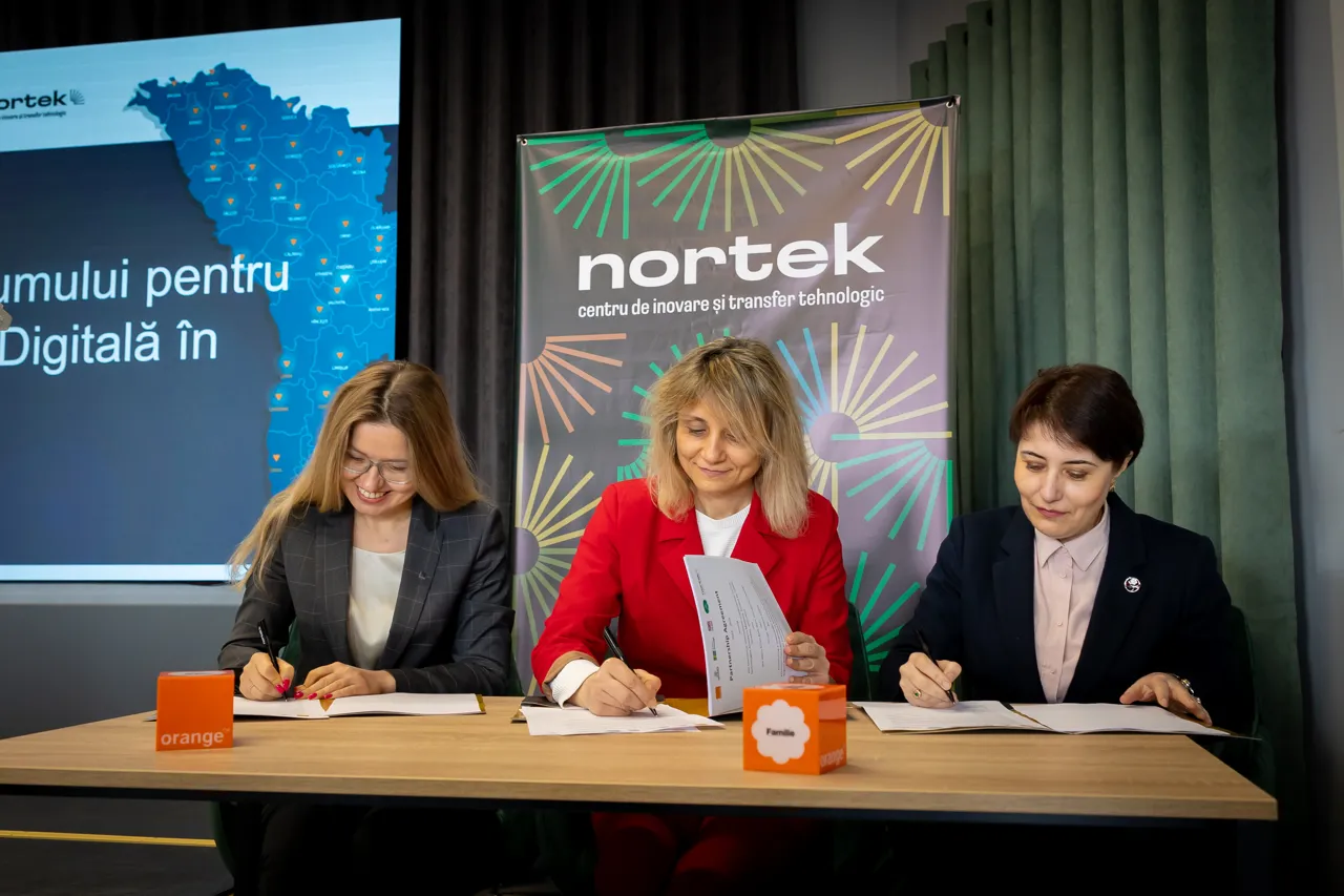 Orange: Партнерство ради цифрового образования на севере Молдовы
