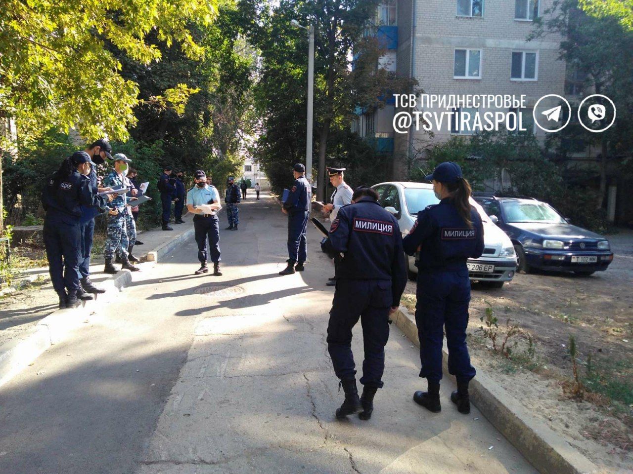 В Тирасполе неизвестные порезали покрышки у 30 автомобилей
