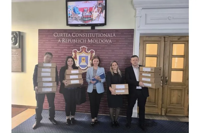 CEC a prezentat Curții Constituționale documentele și materialele privind rezultatele referendumului