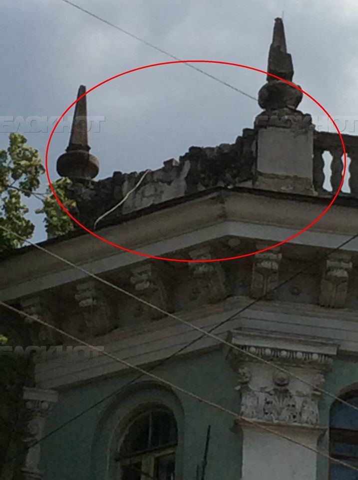 В центре Кишинева аварийное здание угрожает жизни горожан