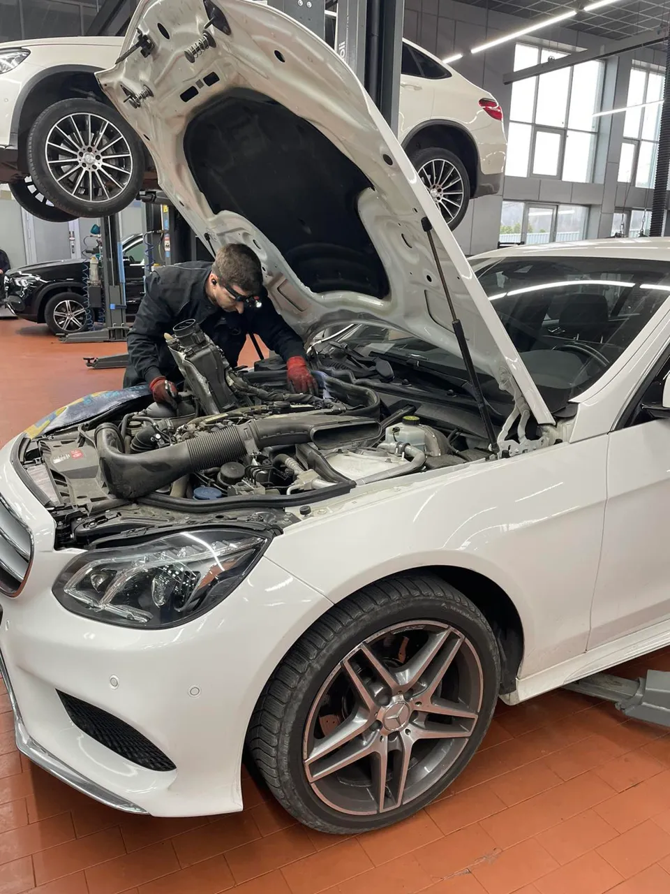 Автоцентры Olmosdon: Скидка -15% на весь ассортимент автозапчастей