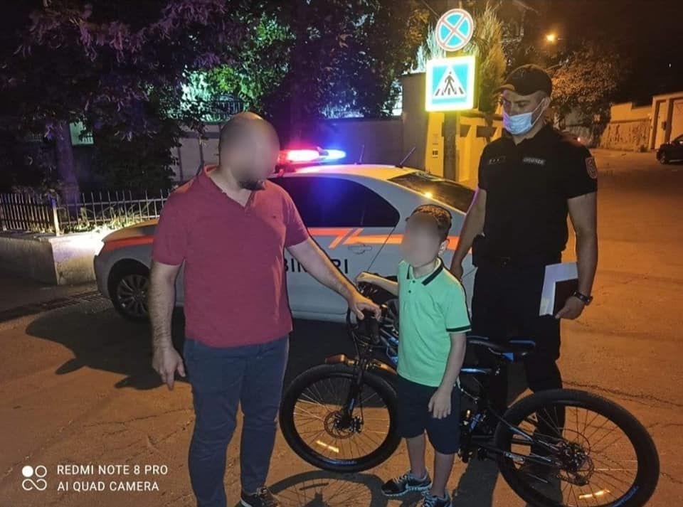 Карабинеры помогли вернуться домой 8-летнему жителю столицы
