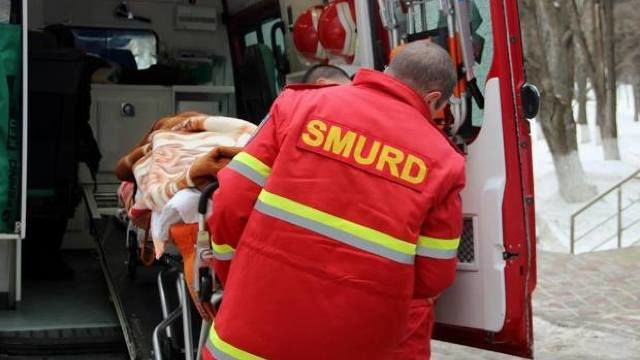 SMURD доставил в Кишинев пожилую пациентку из Бельц с травмой позвоночника