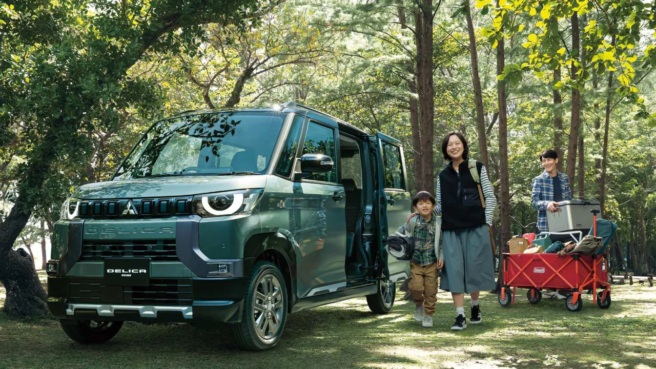 Mitsubishi представила на Tokyo Auto Salon 2023 микровэн Delica Mini