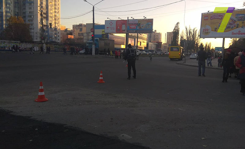 Из-за отсутствия отопления в Одесской области люди перекрыли дорогу