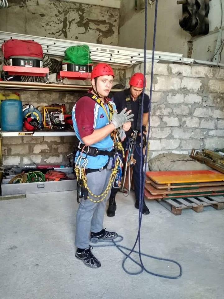 ГИЧС провел спецкурс по альпинизму для спасателей и пожарных
