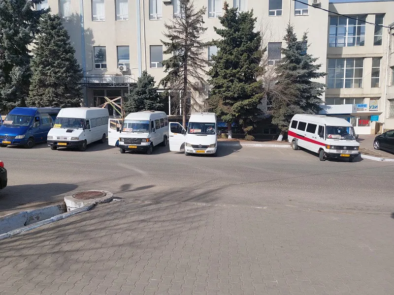 В Комрате появилась автобусная остановка, куда не приходит транспорт