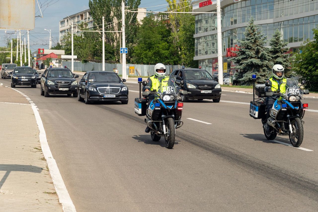 Переговоры между Красносельским и Козаком проходят за закрытыми дверями