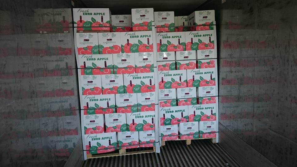 Молдавские яблоки начали продавать в Дубае