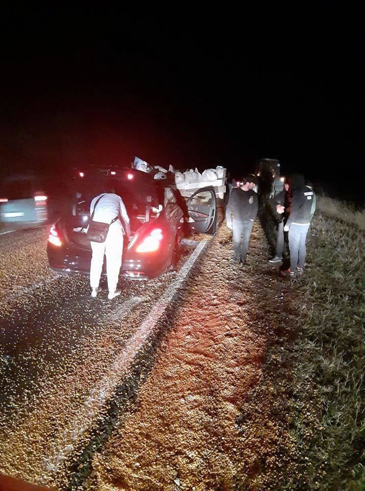 ДТП на трассе Кишинев – Леушены: Mercedes врезался в прицеп от трактора