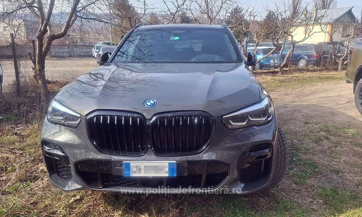 Гражданин Молдовы пытался пересечь границу на угнанном в Италии BMW