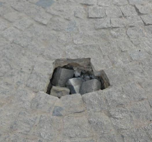 Caldarâmul de pe strada pietonală din Chișinău se prăbușește