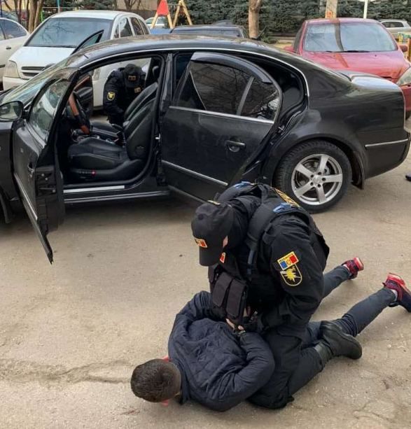 Обыски по 14 адресам в столице: задержаны пятеро подозреваемых