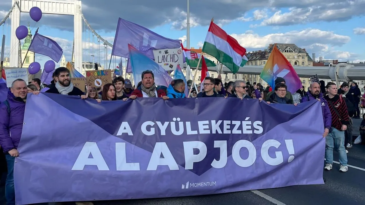 В Венгрии продолжаются протесты против закона о запрете ЛГБТ-прайдов