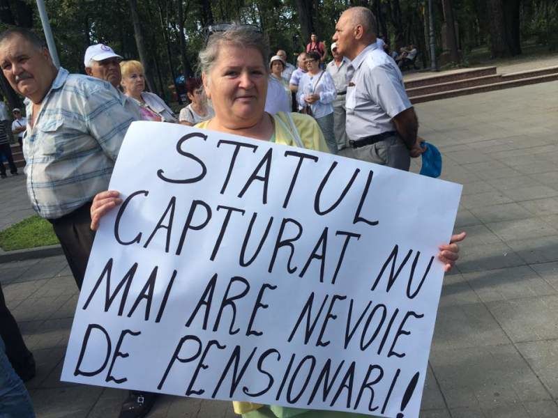 В День независимости пенсионеры вышли на протест